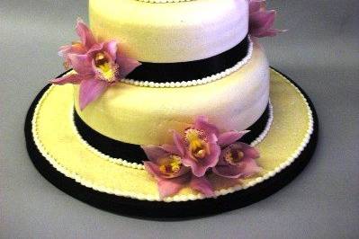 Multiple-layered cake