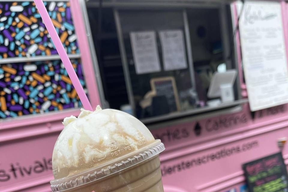 Cold brew ice cream float