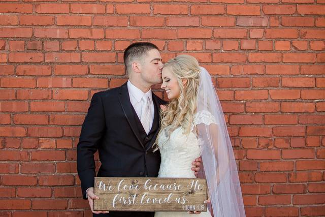 Freeland Photography - Photography - Lees Summit, MO - WeddingWire