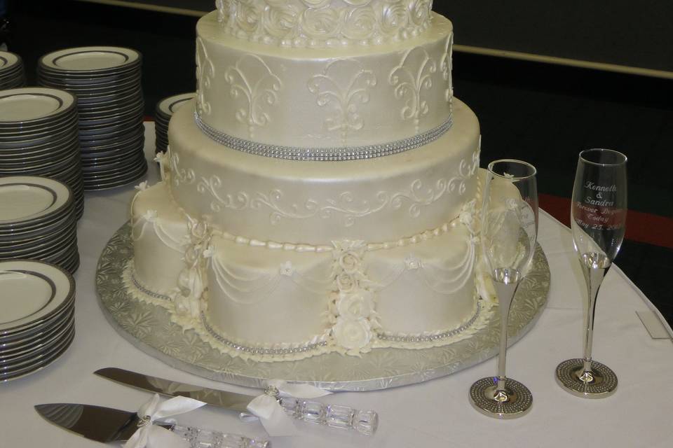 Wedding Cakes by Tammy Allen