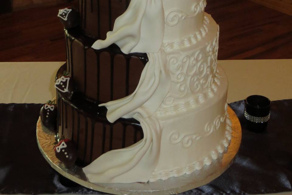 Wedding Cakes by Tammy Allen