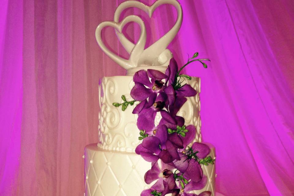 Wedding Cakes by Tammy Allen