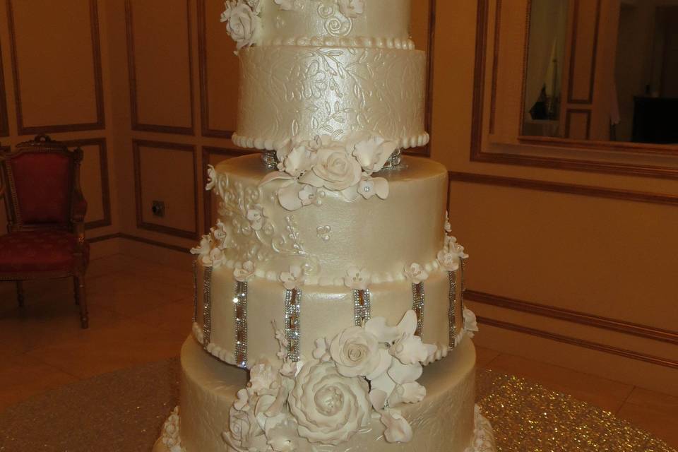 Wedding Cakes by Tammy Allen