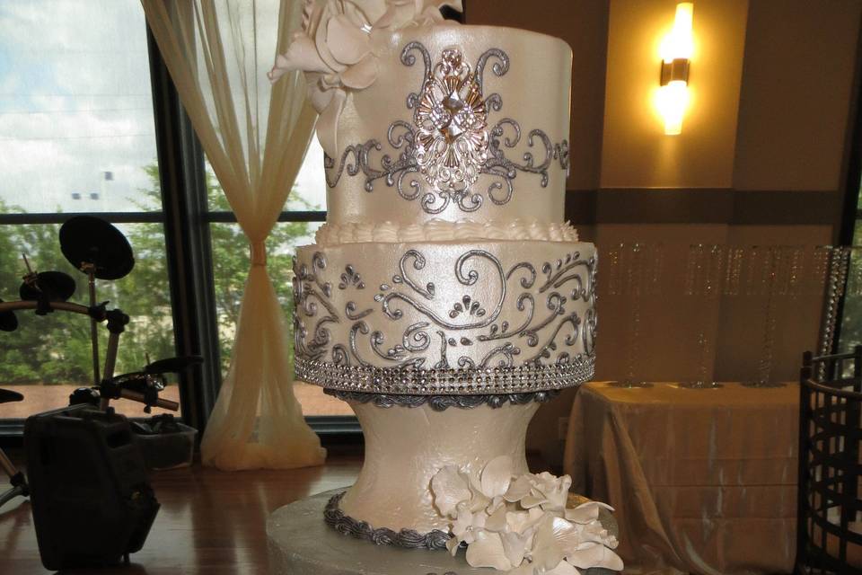 Wedding Cakes by Tammy Allen