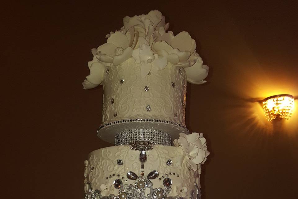 Wedding Cakes by Tammy Allen