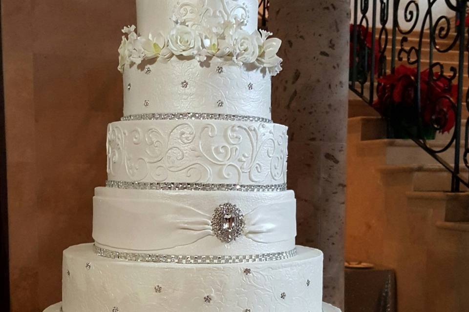 Wedding Cakes by Tammy Allen