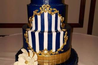 Blue wedding cake with stripes