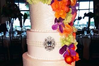 Wedding Cakes by Tammy Allen