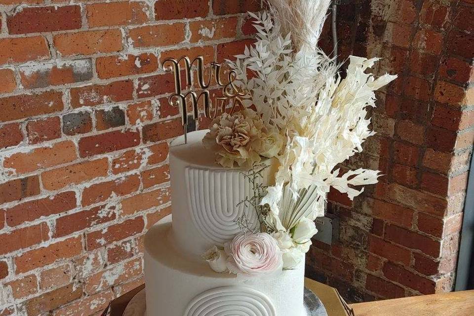 Weddings Cakes by Tammy Allen