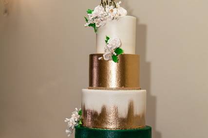 Weddings Cakes by Tammy Allen