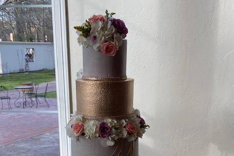 Weddings Cakes by Tammy Allen