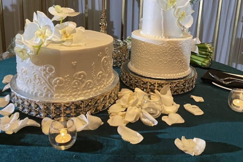 Weddings Cakes by Tammy Allen