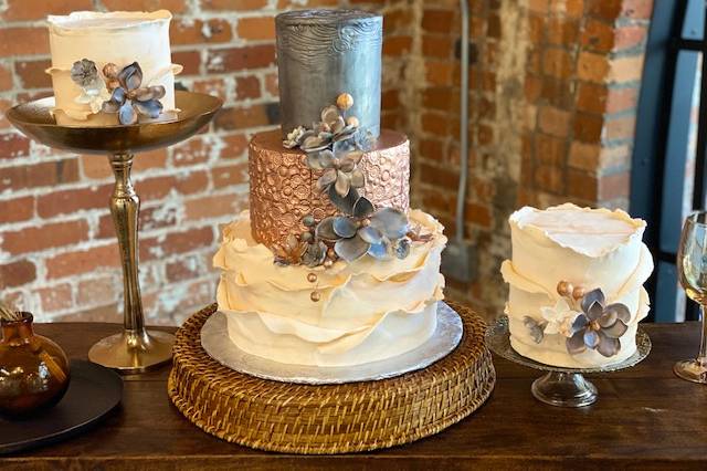 Weddings Cakes by Tammy Allen