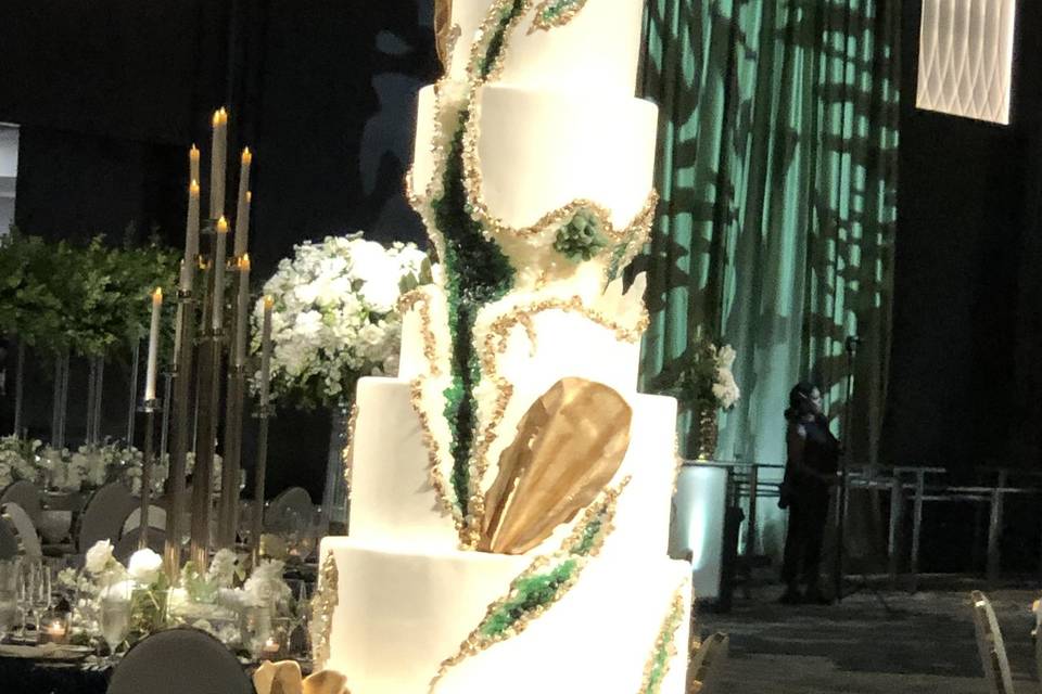 Weddings Cakes by Tammy Allen