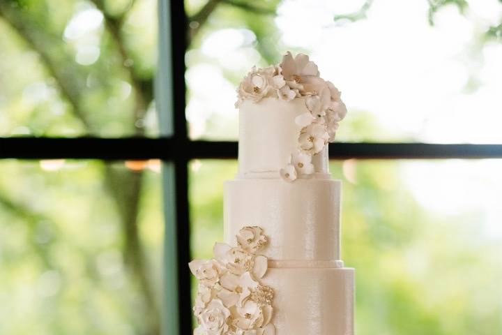 Weddings Cakes by Tammy Allen