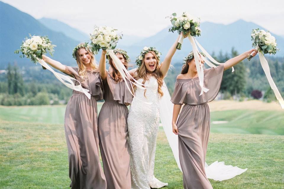 Alise with her bridesmaids