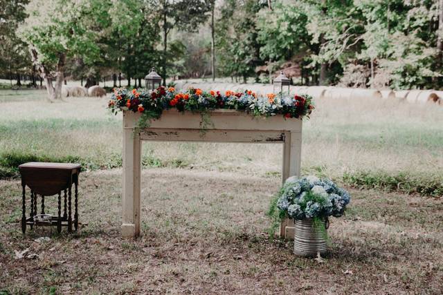 Ceremony mantel