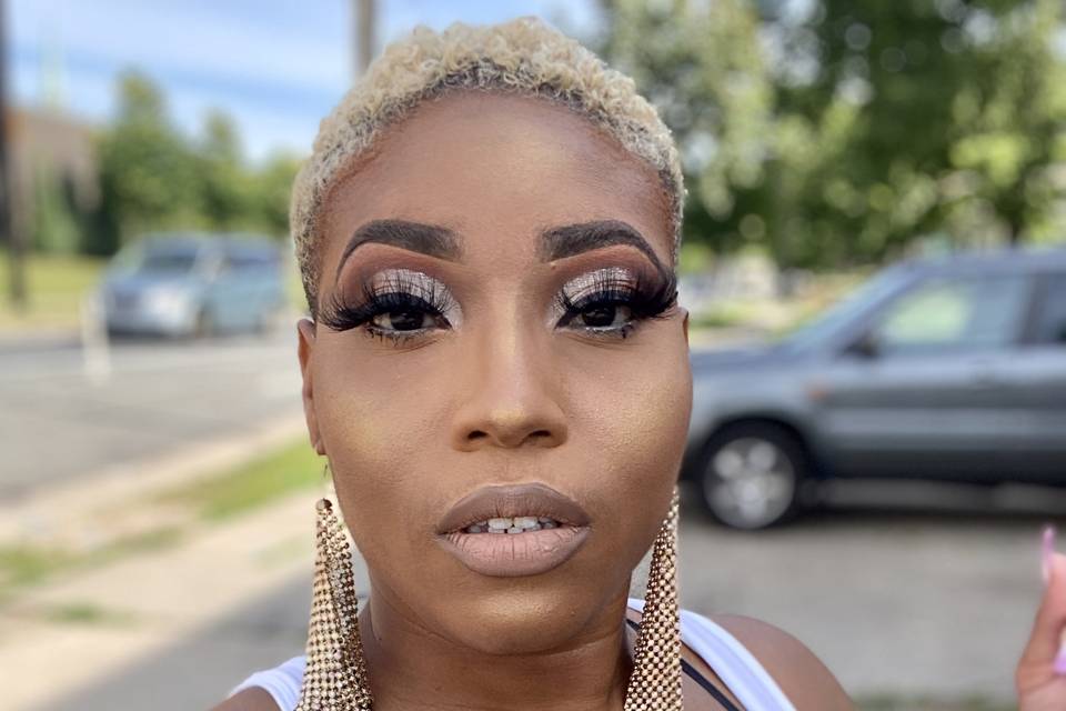Queen Five Star Cosmetics