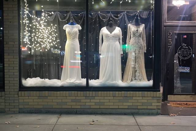 Buffalo prom hot sale dress shops