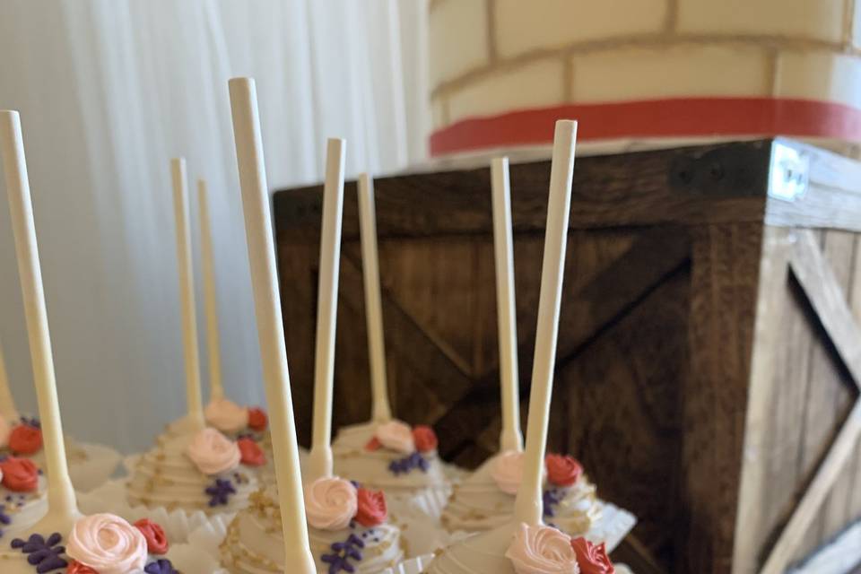 Elegant cake pops