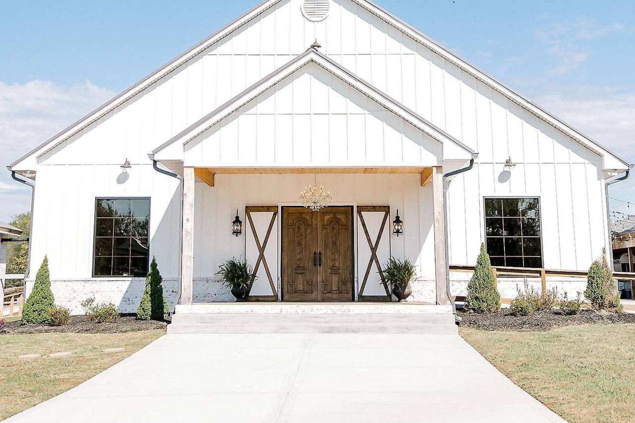 Steel Magnolia Barn - Barn & Farm Weddings - Murfreesboro, TN - WeddingWire