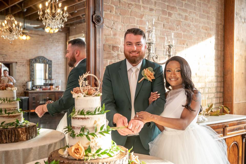 Custom cake each wedding