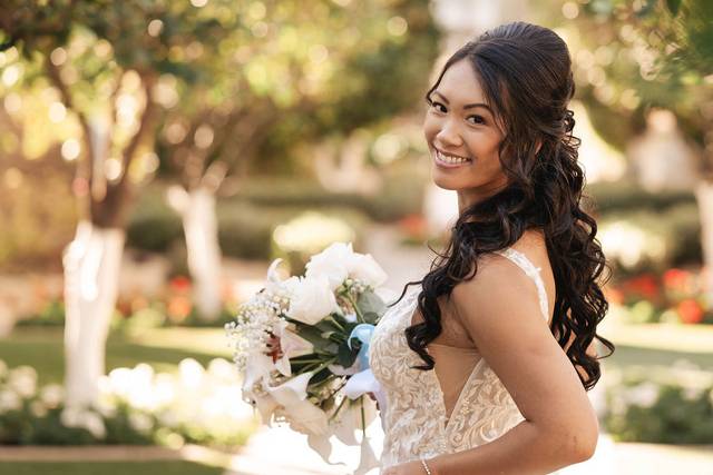 Winové Phoenix Bridal hair and