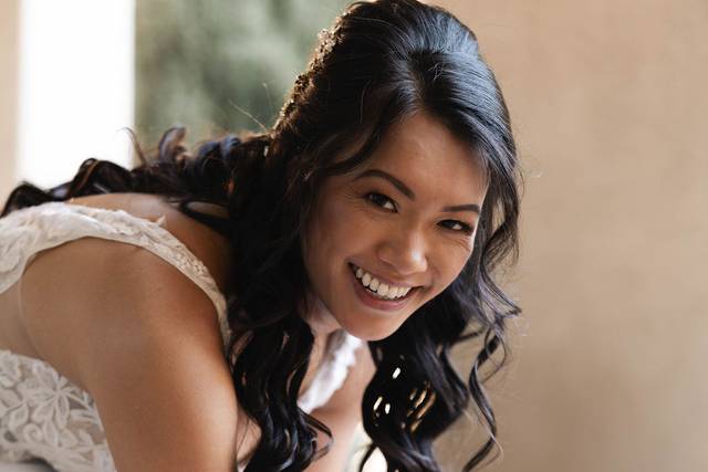 Winové Phoenix Bridal hair and