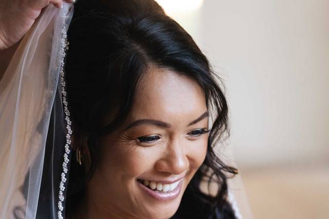 Winové Phoenix Bridal hair and