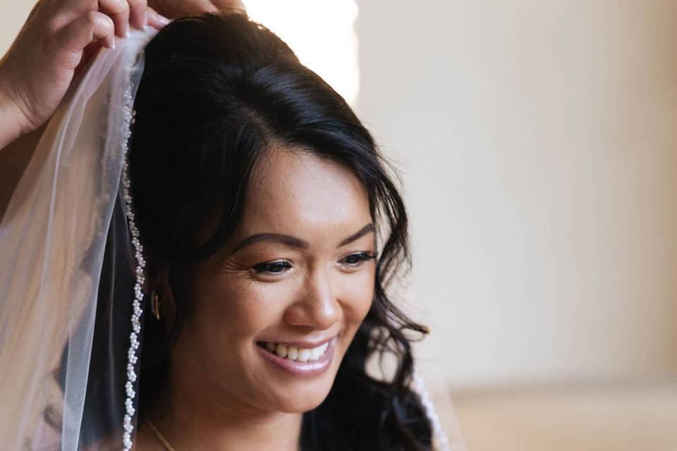 Winové Phoenix Bridal hair and