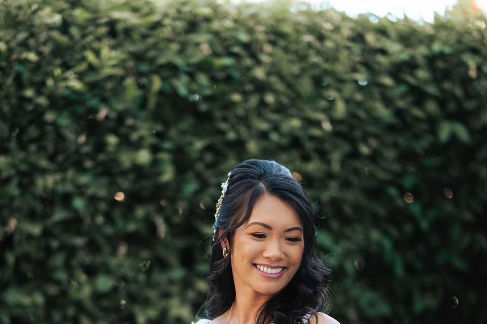 Winové Phoenix Bridal hair and