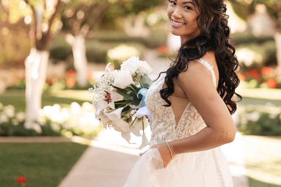 Winové Phoenix Bridal hair and