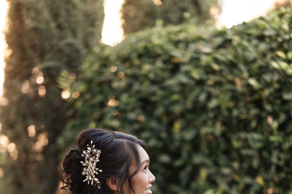 Winové Phoenix Bridal hair and