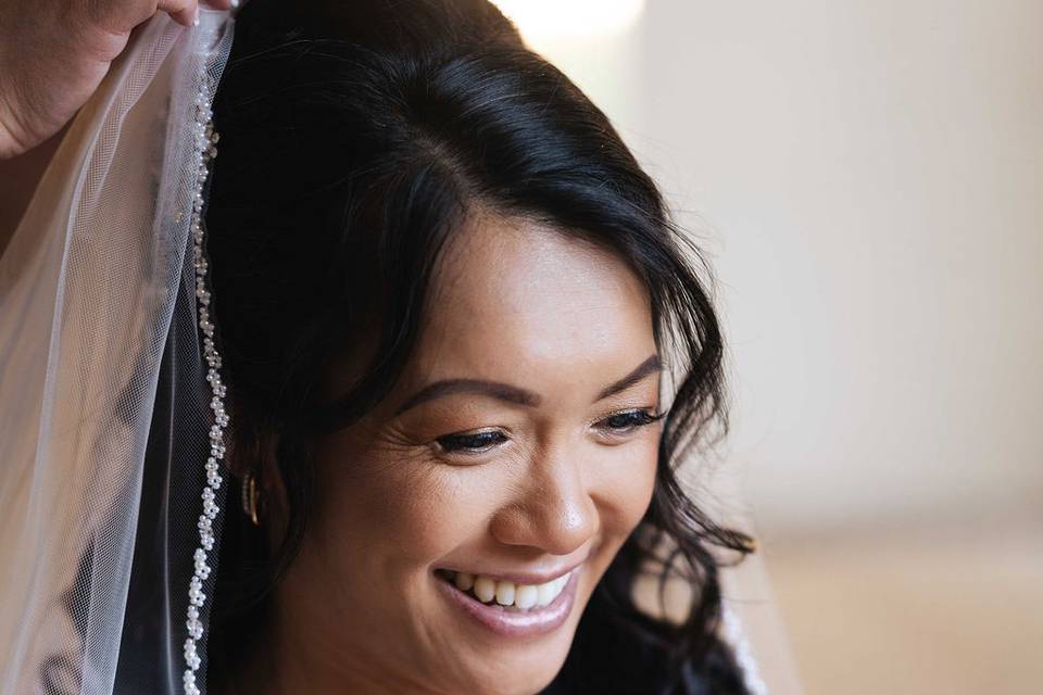 Winové Phoenix Bridal hair and
