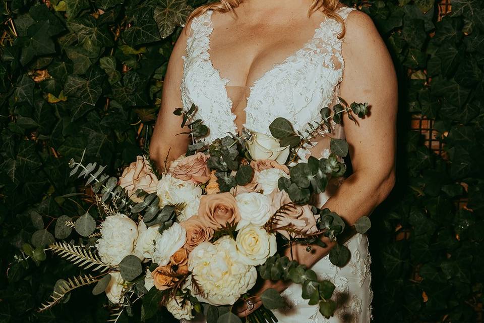 Winové Phoenix Bridal hair and