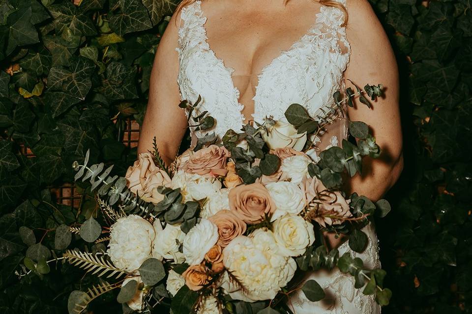Winové Phoenix Bridal hair and