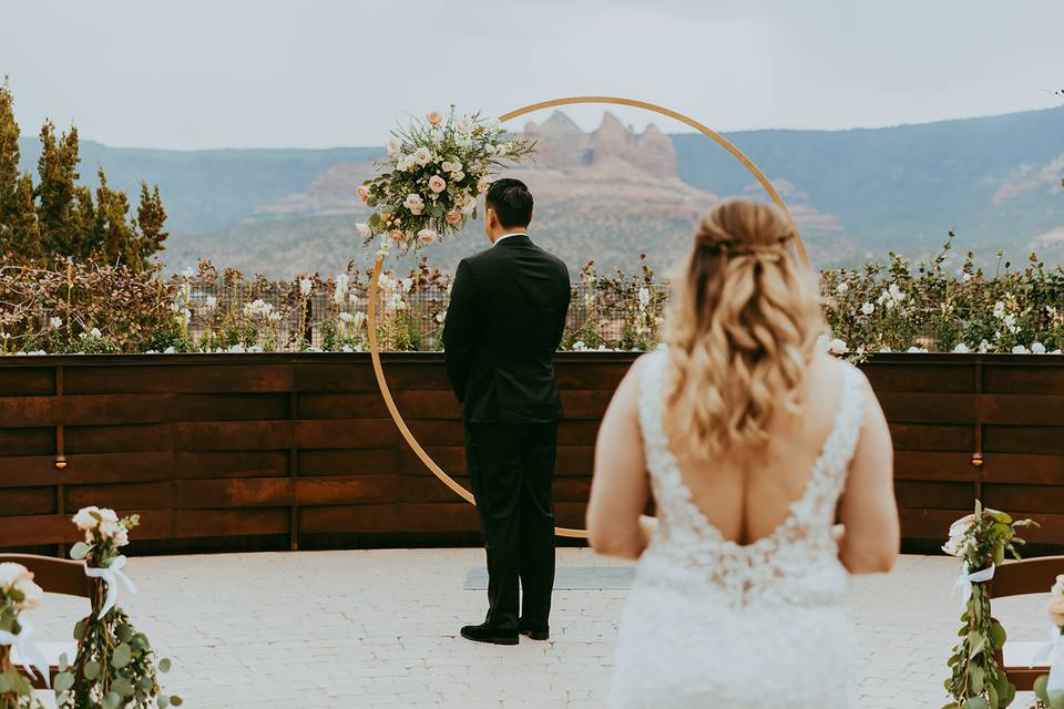 Winové Phoenix Bridal hair and