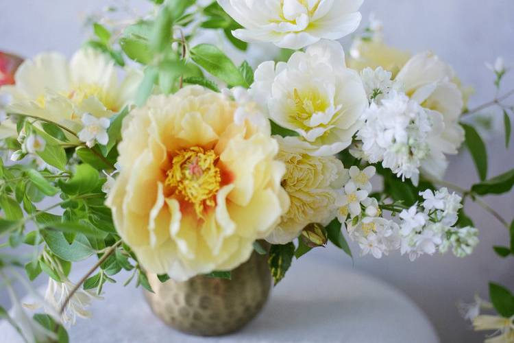 Centerpiece with peonies