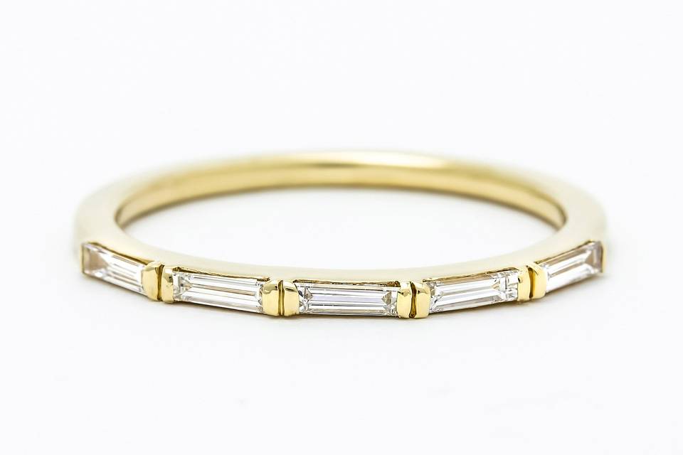 Skinny baguette wedding band