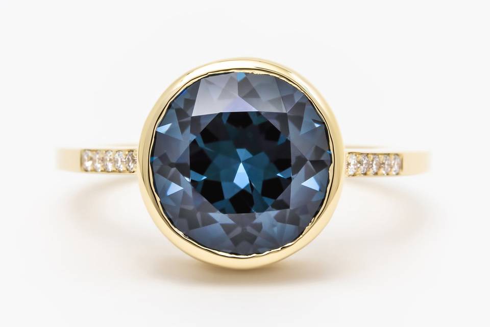 Blue spinel and diamond ring