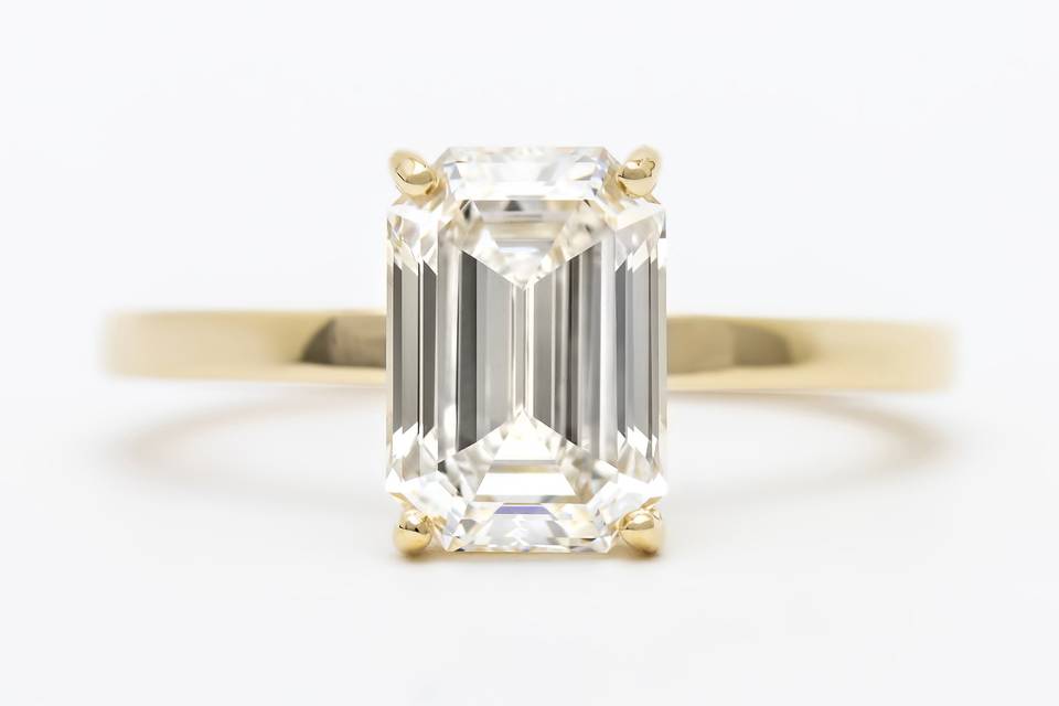 Elongated emerald cut diamond