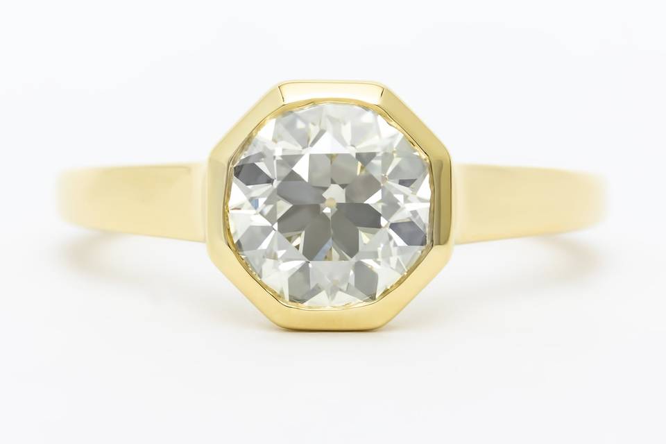 Octagon bezel OEC diamond