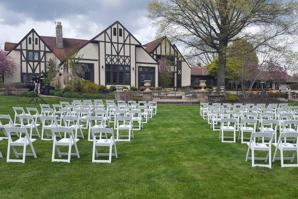 Ceremony facing the Club House