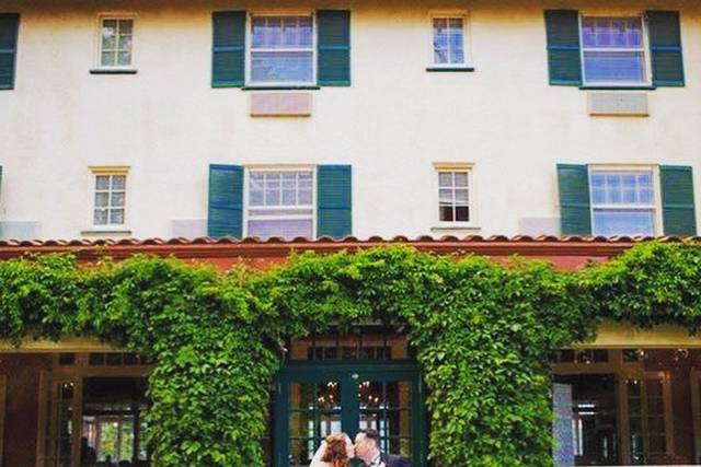 Columbia Gorge Hotel & Spa