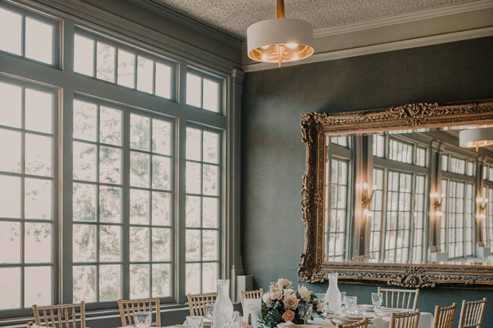 Columbia Gorge Hotel and Spa