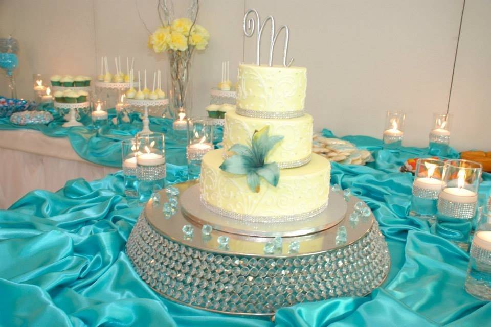 Blue & yellow sweets table