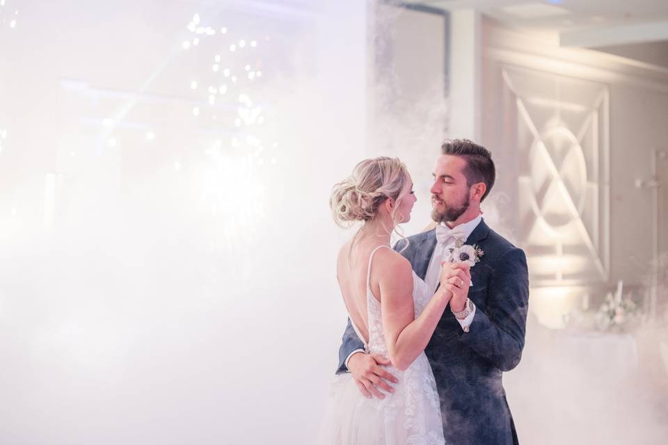 Waters Edge Event Center Weddi