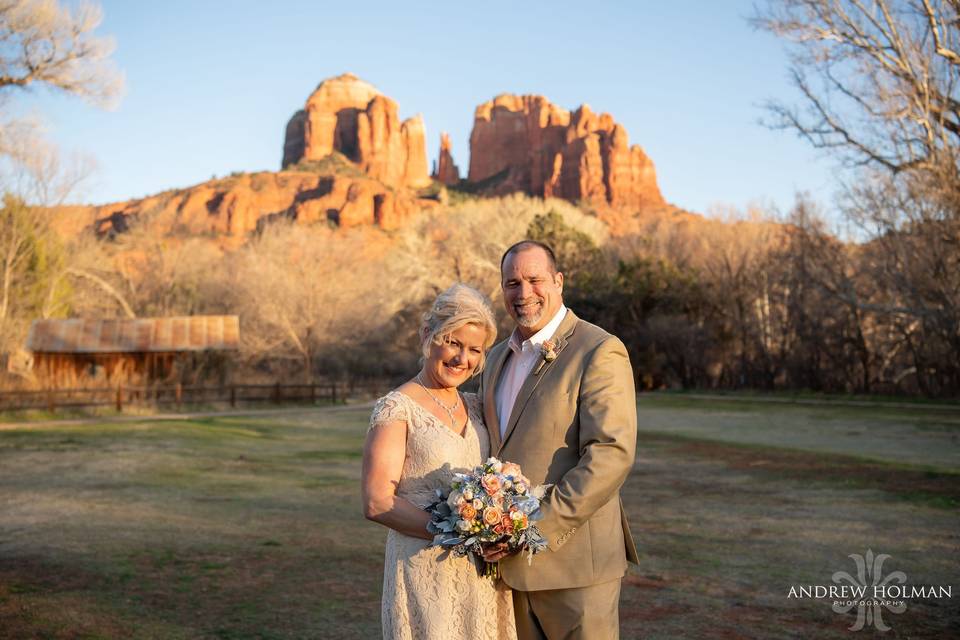 Red rocks, creekside love