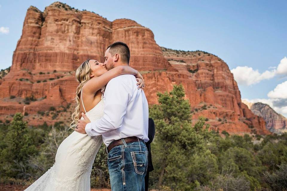 Panoramic Red Rock Views!