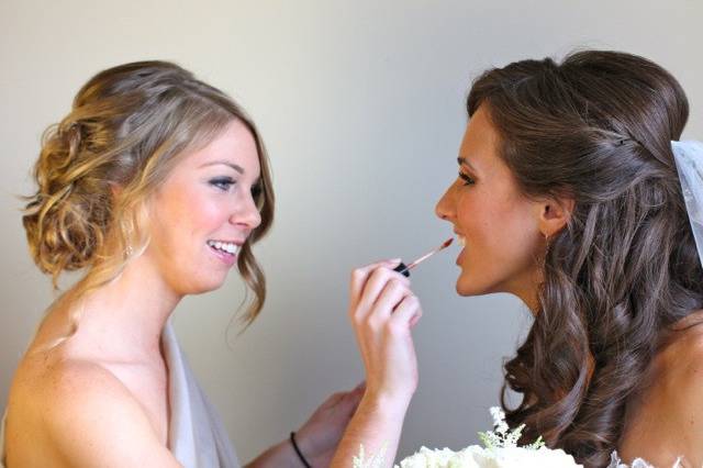 bridal hairstyle, half up,